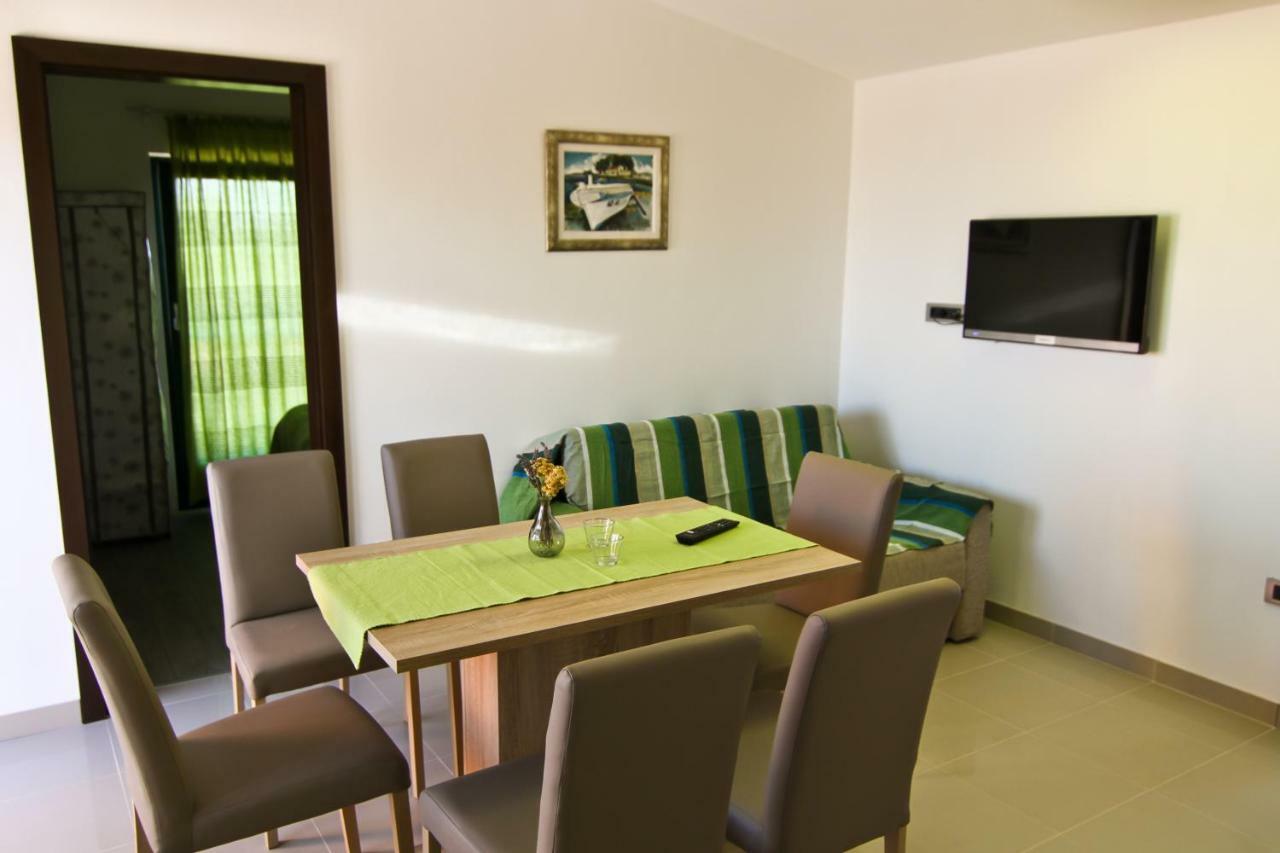 Villa Savar Apartmani Εξωτερικό φωτογραφία